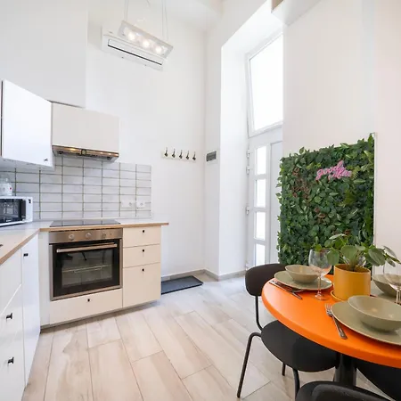 Park Harmony Duplex - Near Heroes' Square * ブダペスト