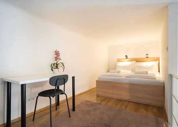 Park Harmony Duplex - Near Heroes' Square *